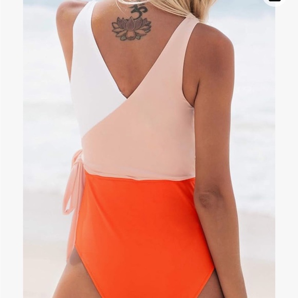 CUPSHE One Piece Swimsuit Wrap Color Block - Picture 4 of 5